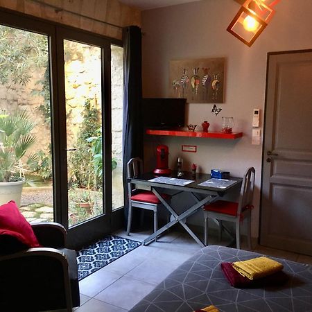 Chambre Sur Jardin Secret - Avignon Centre - Climatisee エクステリア 写真
