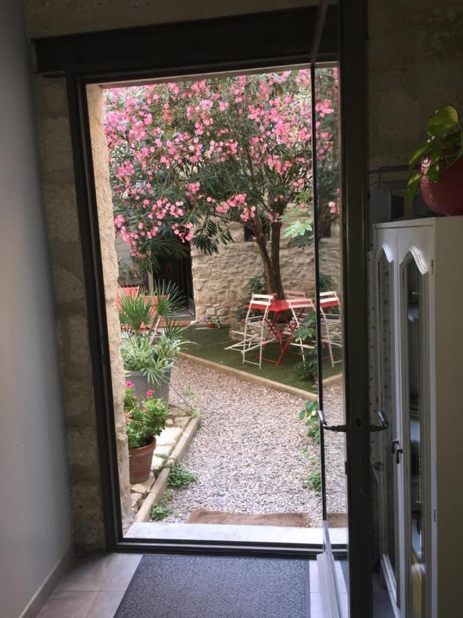 Chambre Sur Jardin Secret - Avignon Centre - Climatisee エクステリア 写真