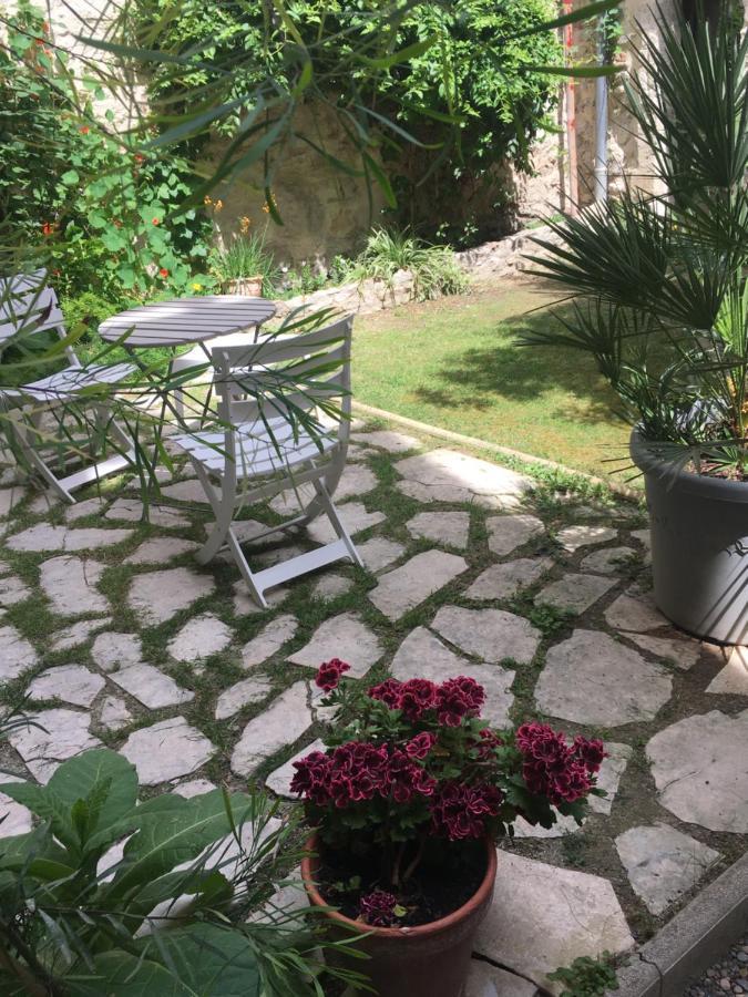 Chambre Sur Jardin Secret - Avignon Centre - Climatisee エクステリア 写真