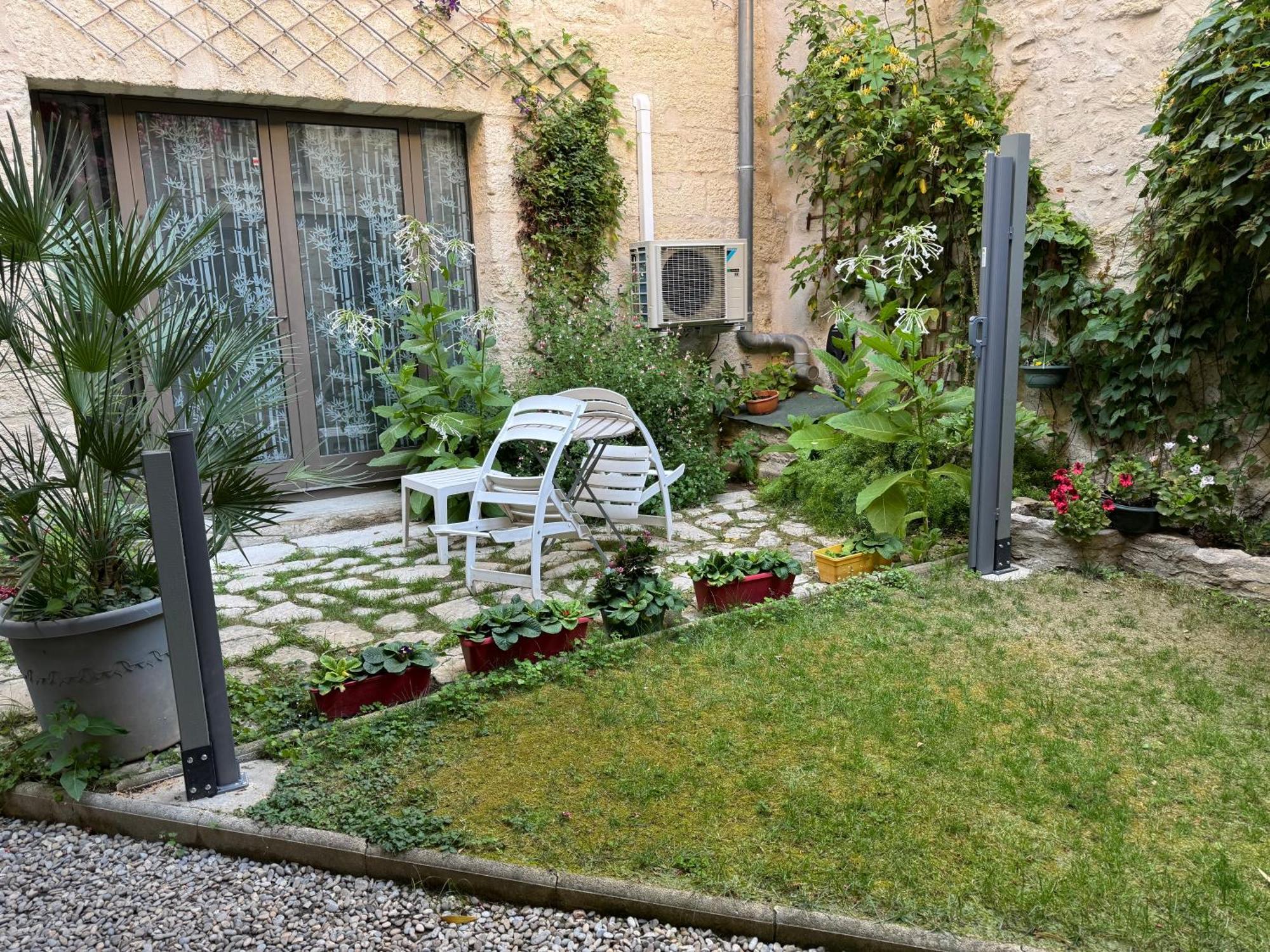 Chambre Sur Jardin Secret - Avignon Centre - Climatisee エクステリア 写真